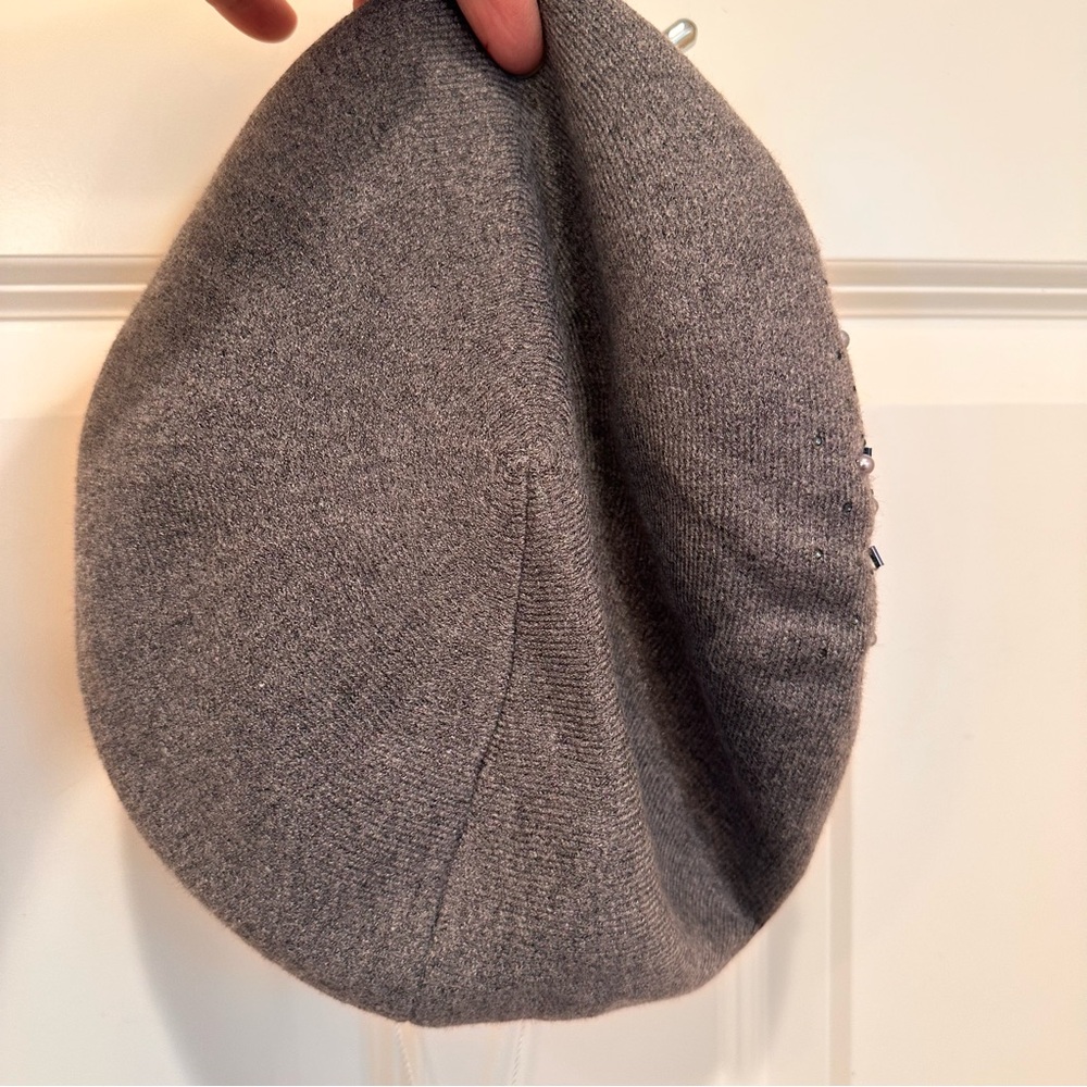 Intrend by Max Mara Beret with Beads Size: OS Fall/Winter/Holiday - Picture 5 of 11